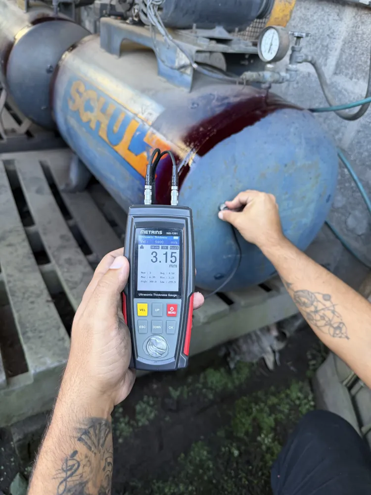 Medição de espessura por ultrassom em vaso de pressão NR-13